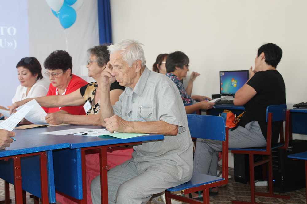 В Губкине появились бесплатные курсы компьютерной грамотности для людей пожилого возраста